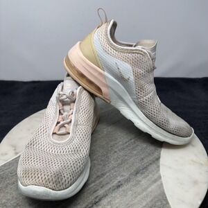 Nike Air Max Motion 2 Shoes Womens Size 7 Running Athletic Sneakers 00352-600